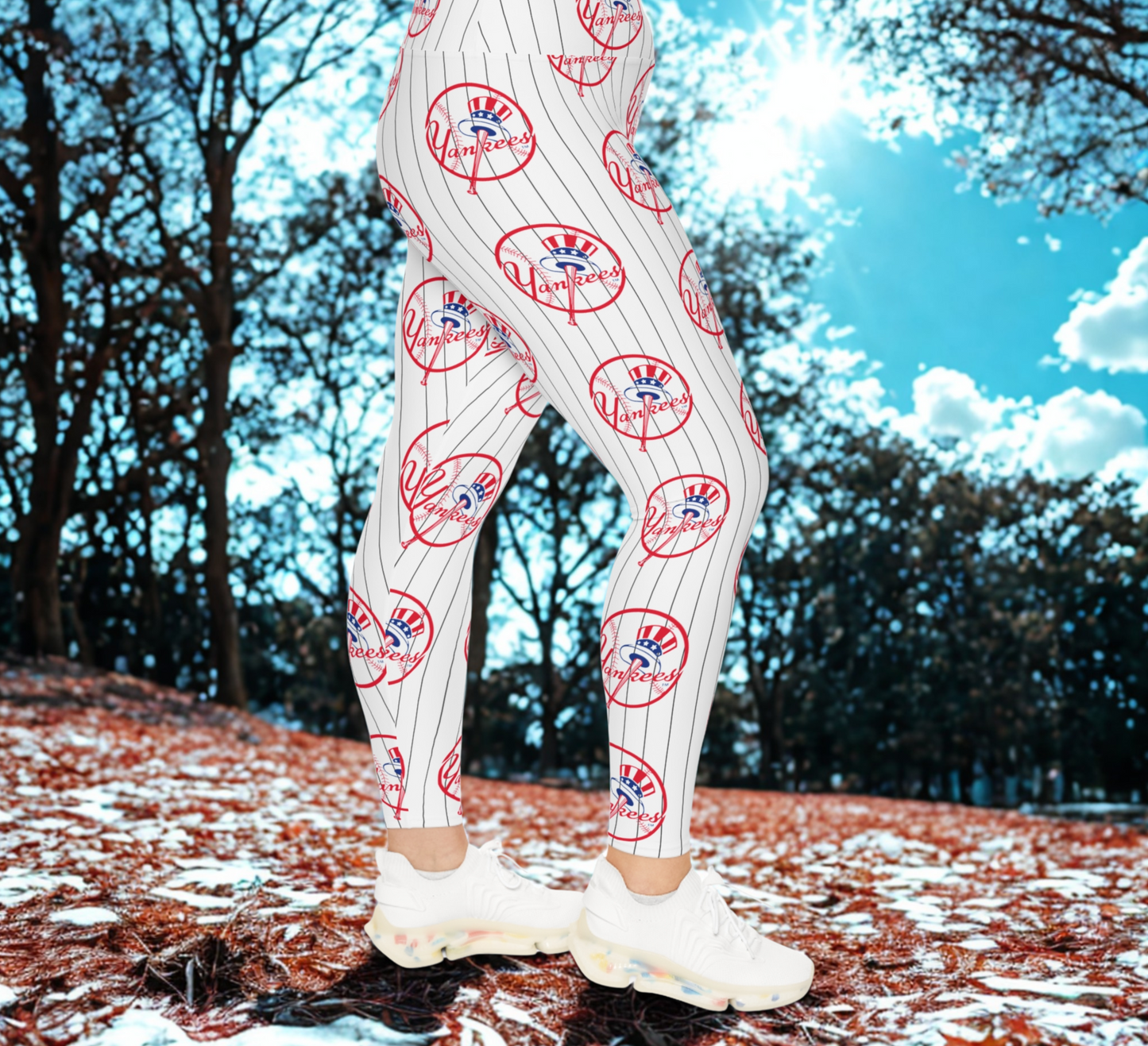 Plus Size Leggings (yankees) "high resolution"