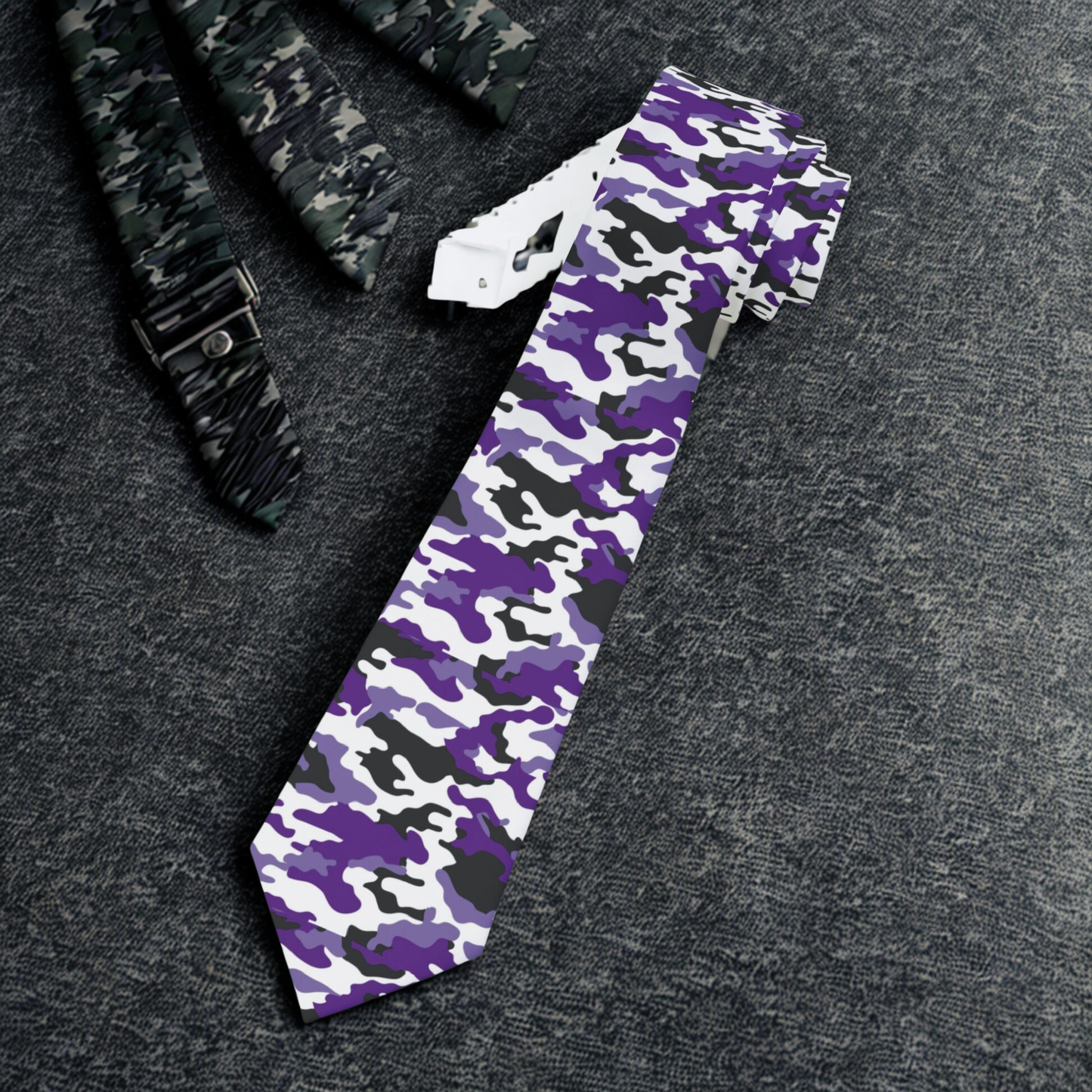 Necktie (Military6) (corbata) "high resolution"