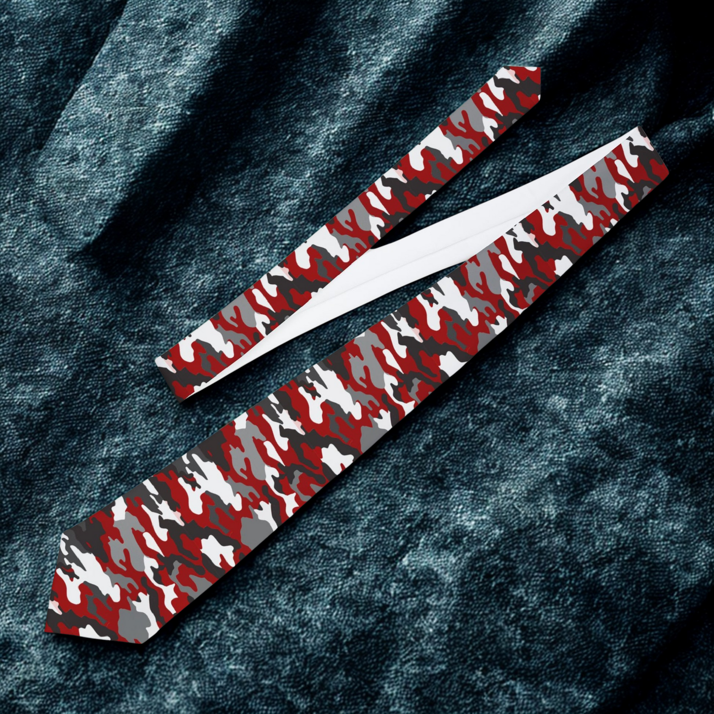 Necktie (Military10) (corbata) "high resolution"